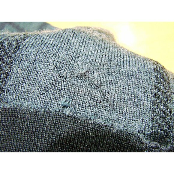 Tahari Womens Gray Black Striped Extrafine Merino Wool Tunic Sweater Size Small - Picture 12 of 12